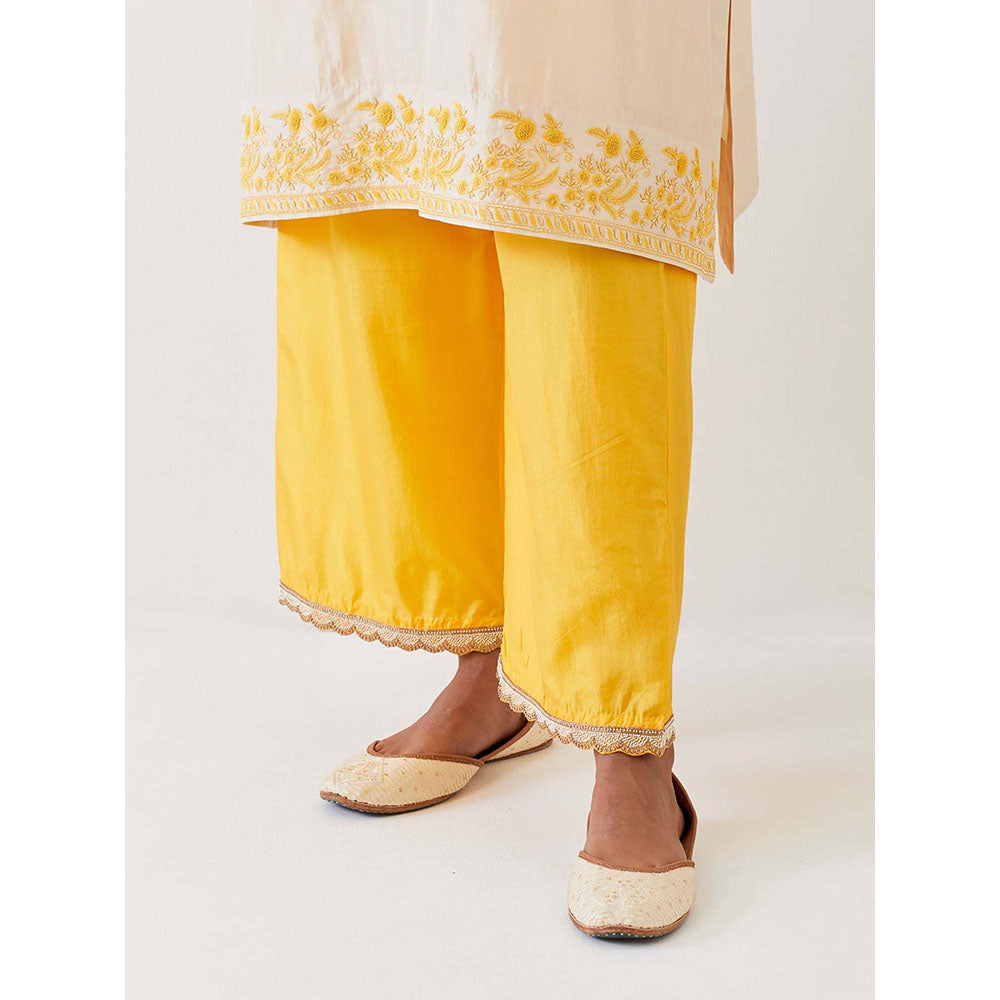 BRIH Off White Embroidered Kurta with Pant (Set of 2)