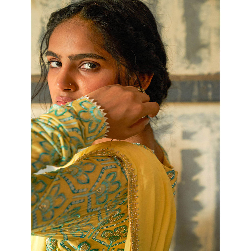 17 : 17 by Simmi Saboo Peplum with Gharara Drape and Belt (Set of 3)