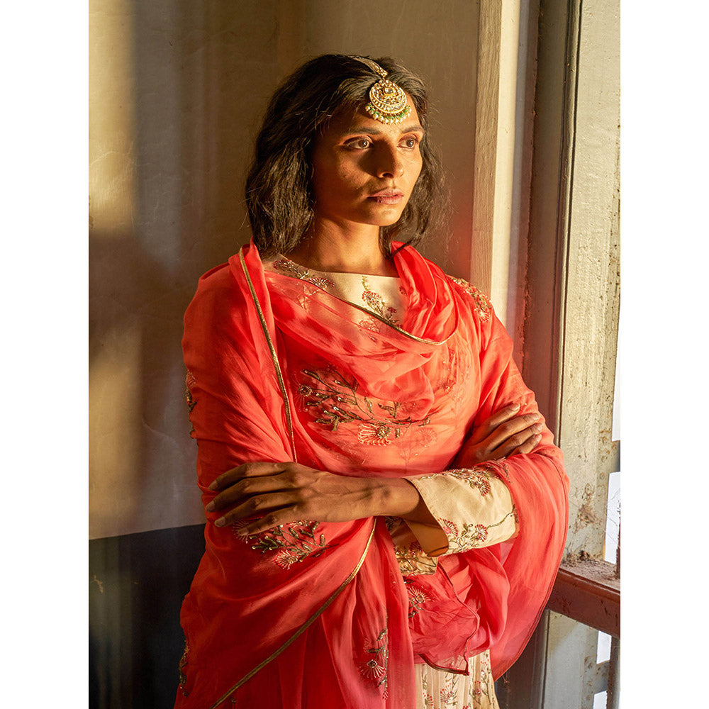 17 : 17 by Simmi Saboo Bustier and Skirt with Dupatta (Set of 3)