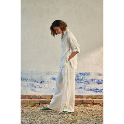 CANOOPI White Frosty Gleam Attire Co Ord (Set of 2)