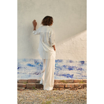 CANOOPI White Frosty Gleam Attire Co Ord (Set of 2)