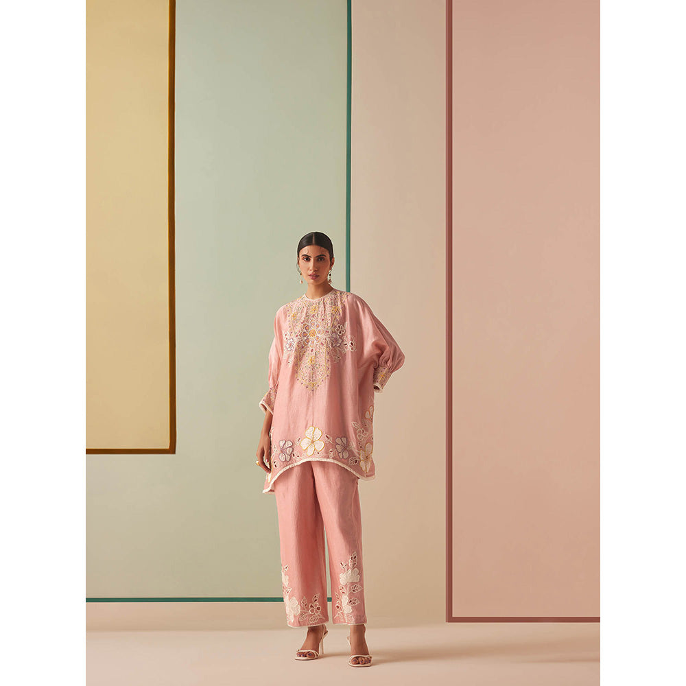 CHANDRIMA Pink Chanderi Floral Balloon Sleeve Round Neck Bead Work Kurta with Pant (Set of 2)