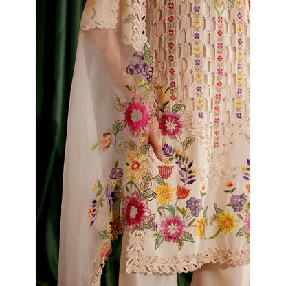 CHANDRIMA White Floral Cutwork Dupatta