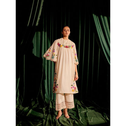 CHANDRIMA Ivory 3D Floral Applique Yoke Detail Kurta with Pant (Set of 2)