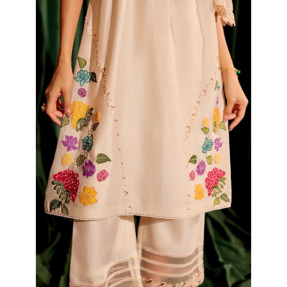 CHANDRIMA Ivory 3D Floral Applique Yoke Detail Kurta with Pant (Set of 2)