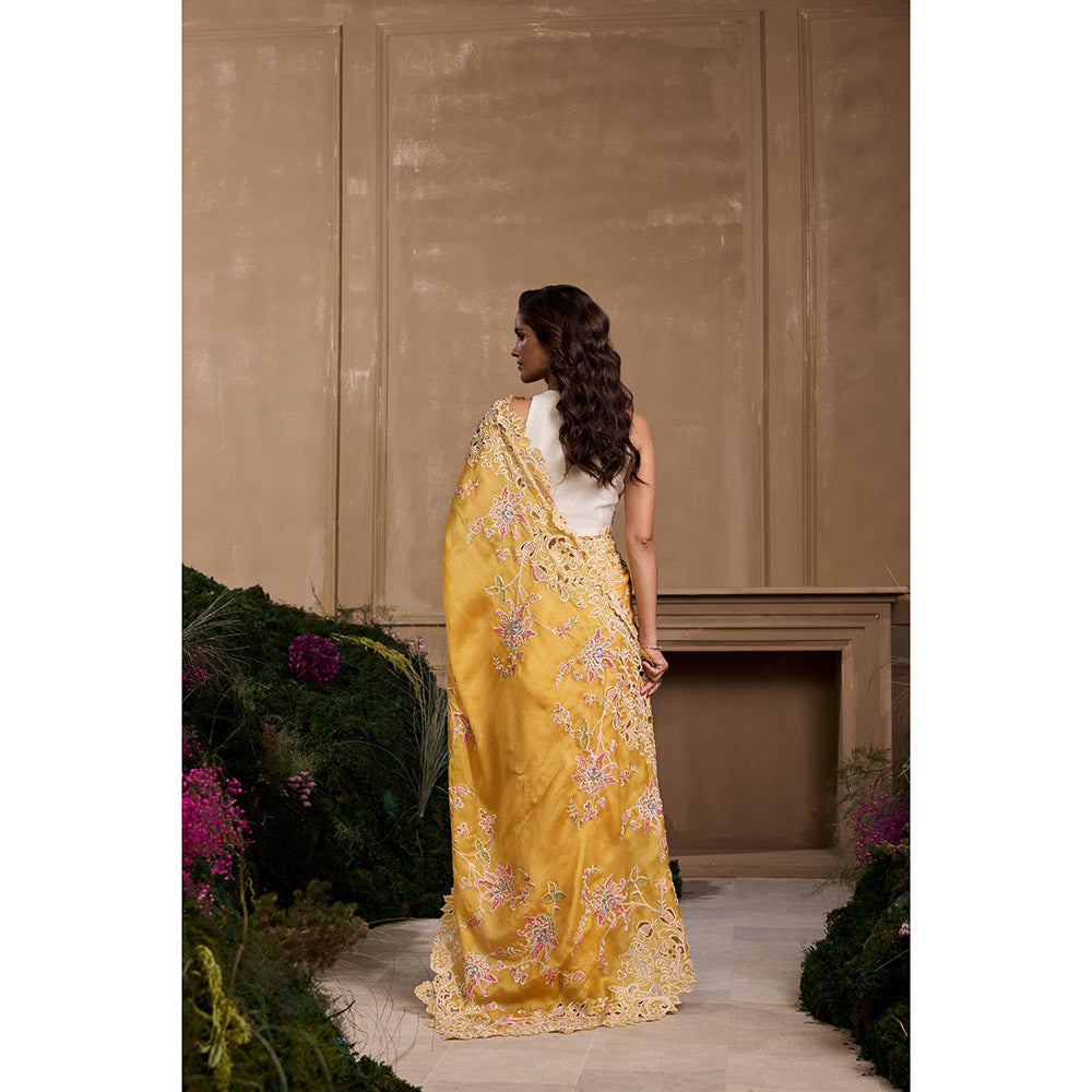 CHANDRIMA Ivory 3D Rose Applique Stitched Blouse