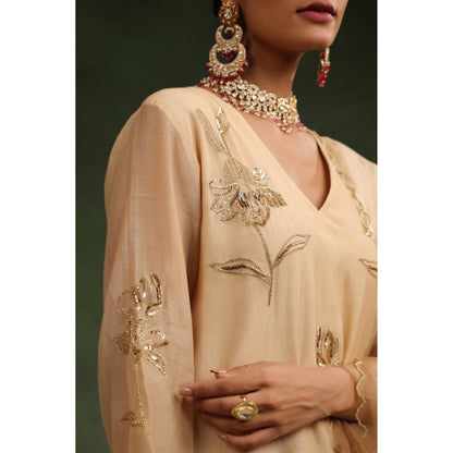 CHARU MAKKAR Cream Gingeralla Kurta with Pant and Dupatta (Set of 3)