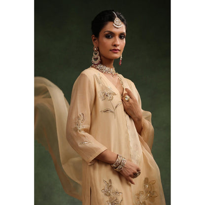 CHARU MAKKAR Cream Gingeralla Kurta with Pant and Dupatta (Set of 3)