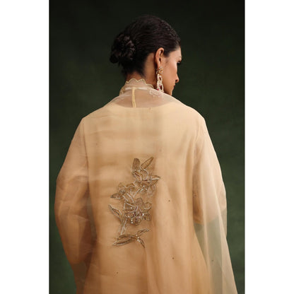 CHARU MAKKAR Cream Gingeralla Kurta with Pant and Dupatta (Set of 3)