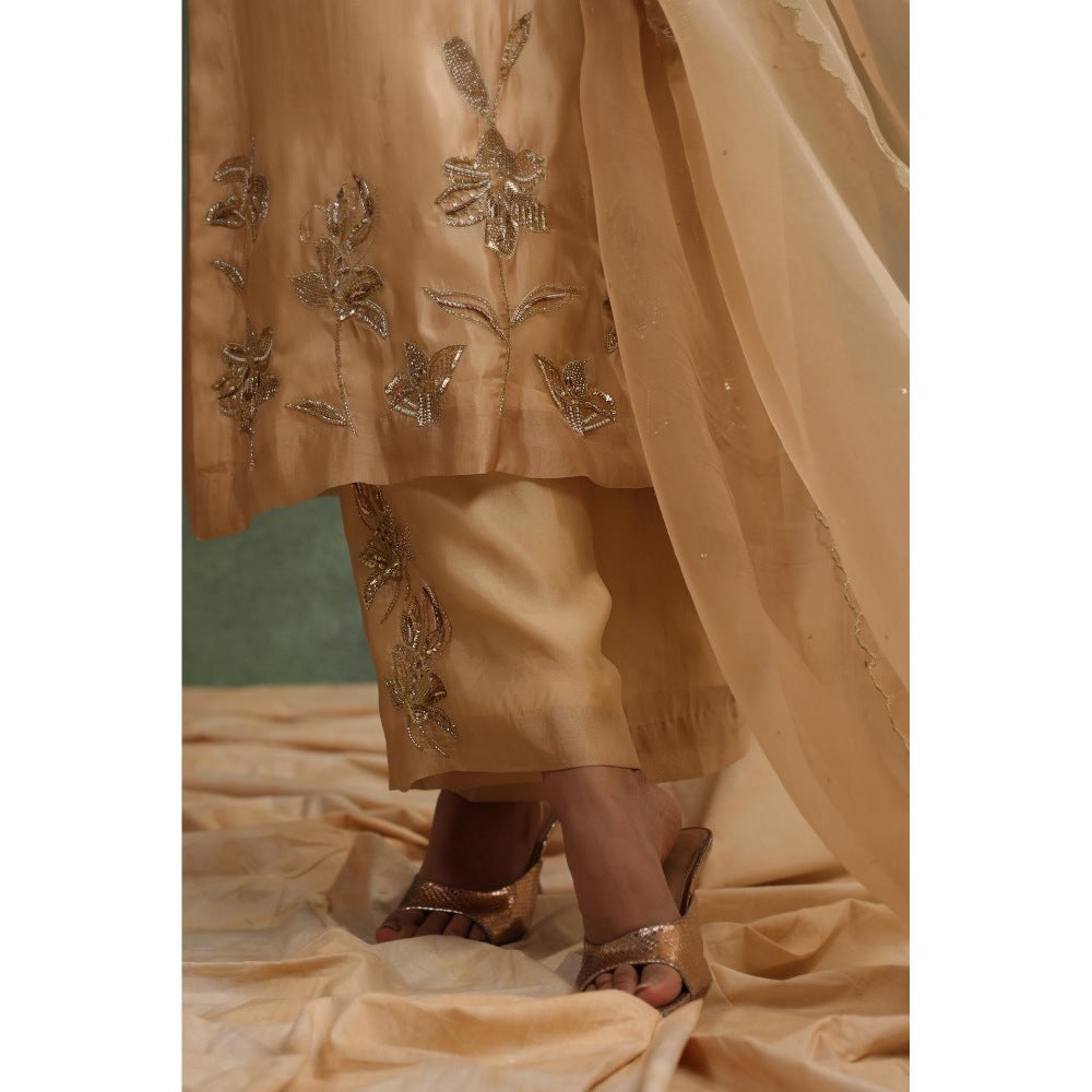 CHARU MAKKAR Beige Poncy Kurta with Pant and Dupatta (Set of 3)