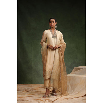 CHARU MAKKAR Beige Impulsive Kurta with Pant and Dupatta (Set of 3)