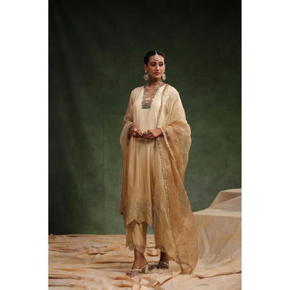 CHARU MAKKAR Beige Impulsive Kurta with Pant and Dupatta (Set of 3)