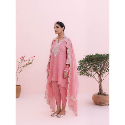 CHARU MAKKAR Siya Rose Pink Kurti with Dhoti and Dupatta (Set of 3)
