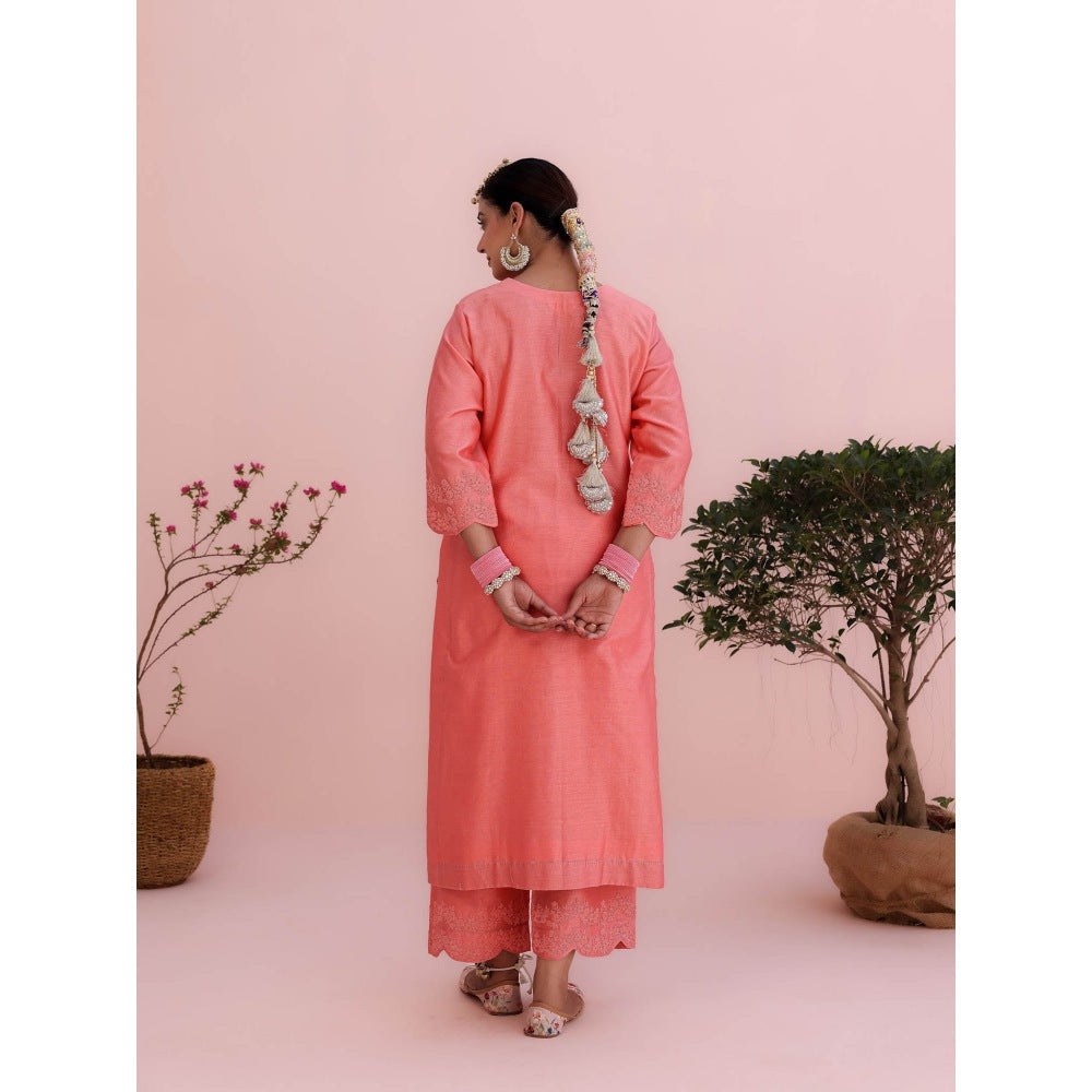 CHARU MAKKAR Archi Coral Kurta with Pant and Dupatta (Set of 3)