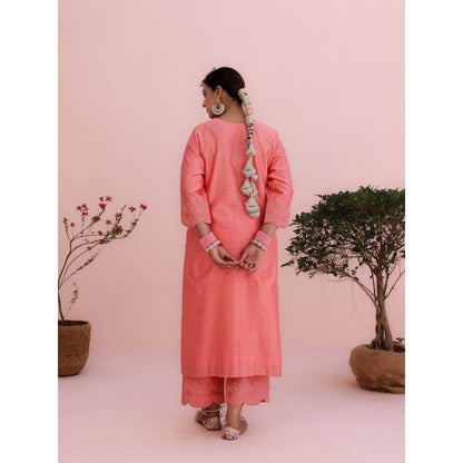 CHARU MAKKAR Archi Coral Kurta with Pant and Dupatta (Set of 3)