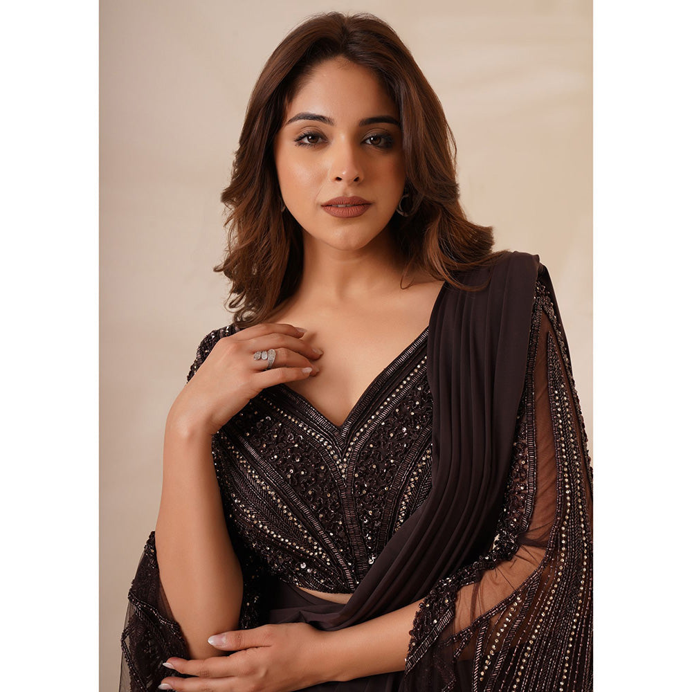 CHAASHNI BY MAANSI & KETAN Hazel Embellished Pre-Drape Saree with Stitched Blouse