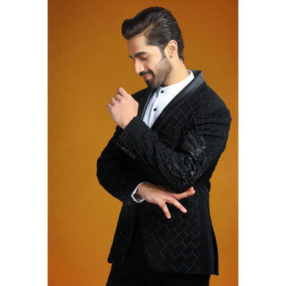 CHAR CHAAND Dark Dazzle Abstract Spider Web Embroidery Tuxedo with Pant (Set of 2)