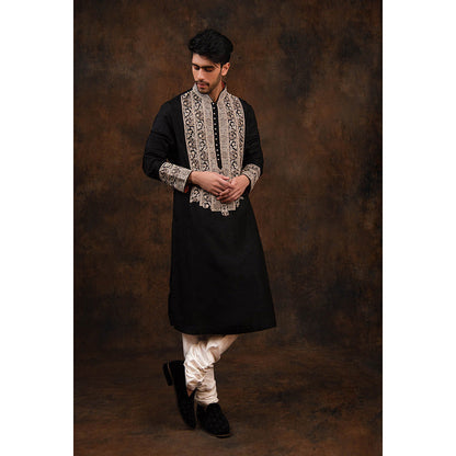 CHAR CHAAND Timeless Black Embroidered Kurta