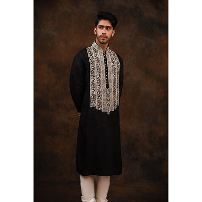 CHAR CHAAND Timeless Black Embroidered Kurta