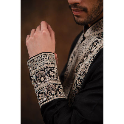CHAR CHAAND Timeless Black Embroidered Kurta