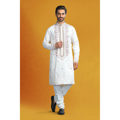 CHAR CHAAND White Mirrored Embroidered Kurta for Men