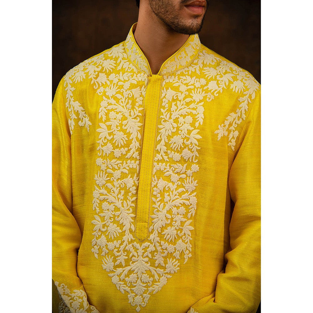 CHAR CHAAND Golden Glow Yellow Embriodered kurta for Men