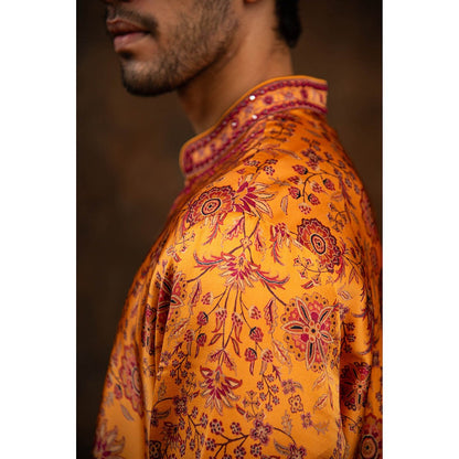 CHAR CHAAND Men Mustard Kurta