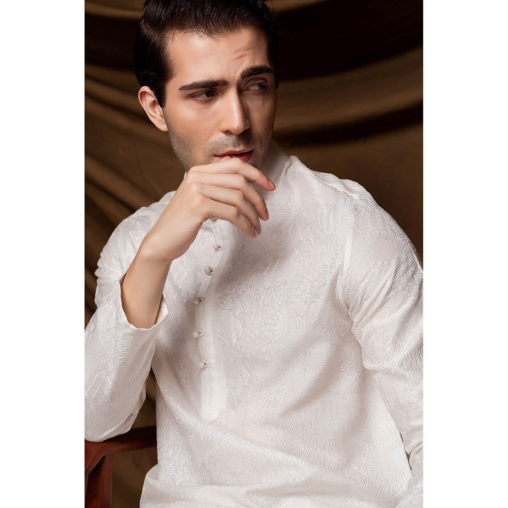 CHAR CHAAND White Baadla Jacquard Kurta