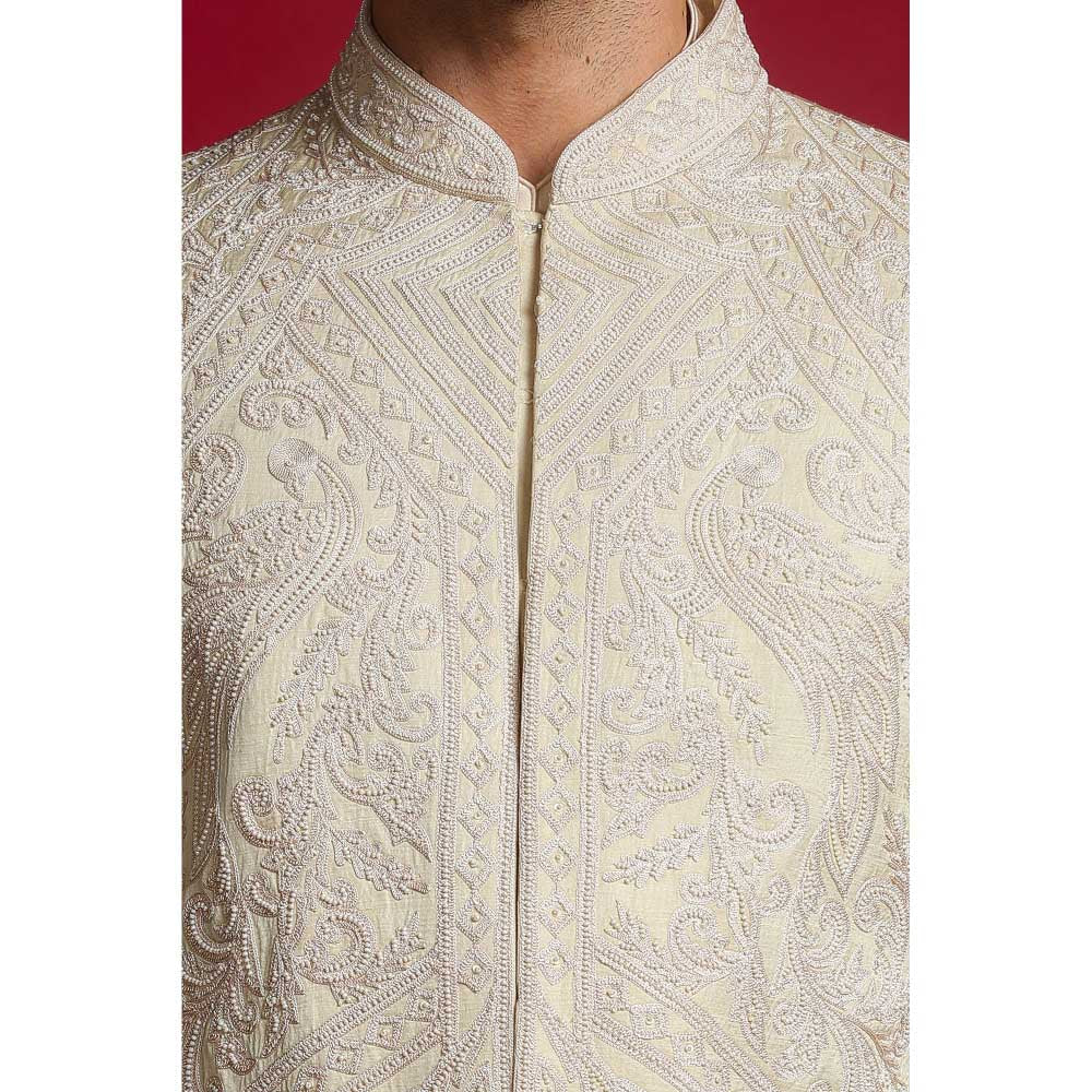 CHAR CHAAND Classic Cream Mughal Aari Embroidery Sherwani Set