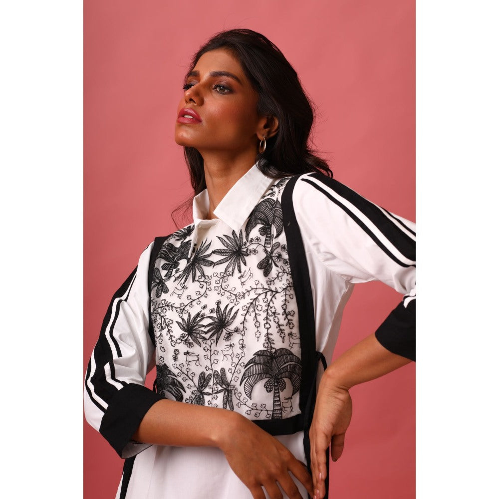 September Spring Wilderness Dress In White