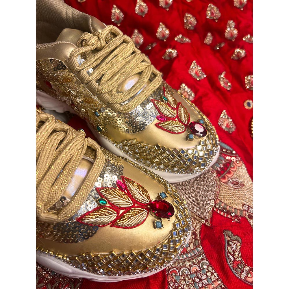 Chal Jooti Ballad Of Colors Gold Sneakers