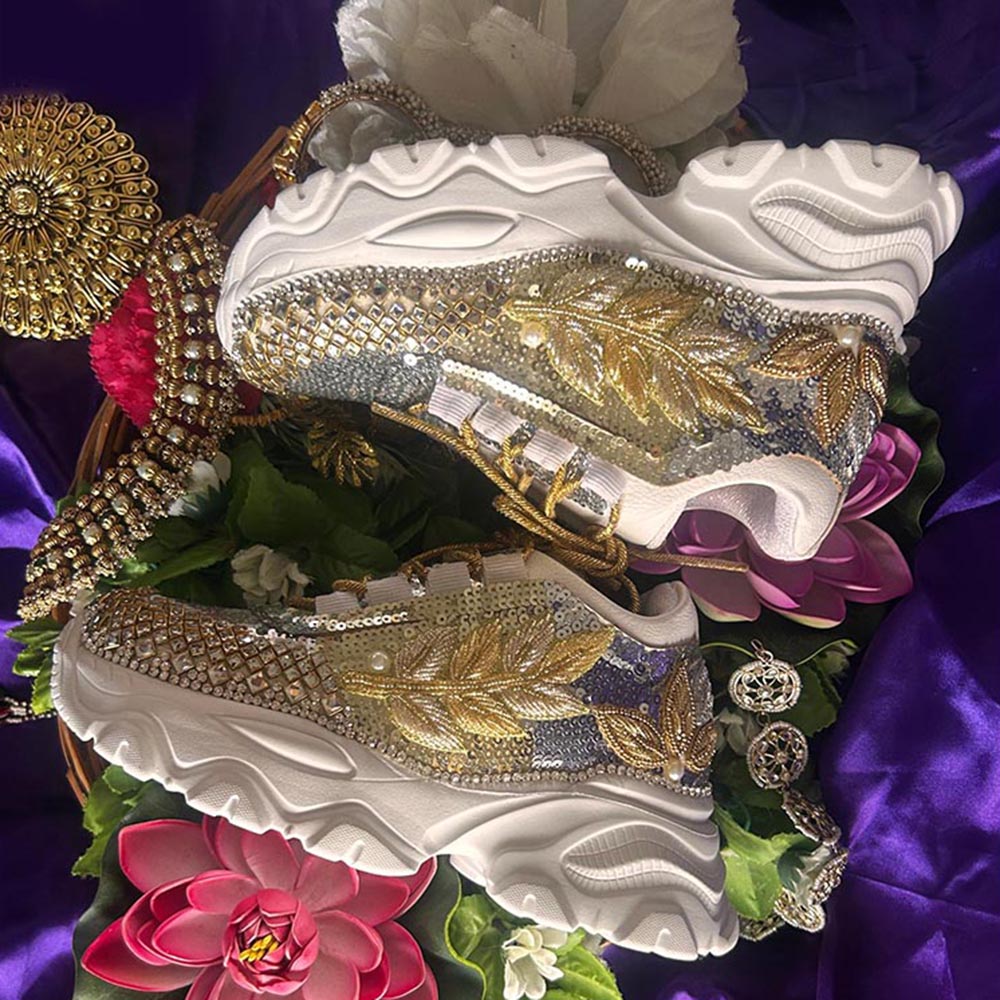 Chal Jooti Her Highness White Sneakers