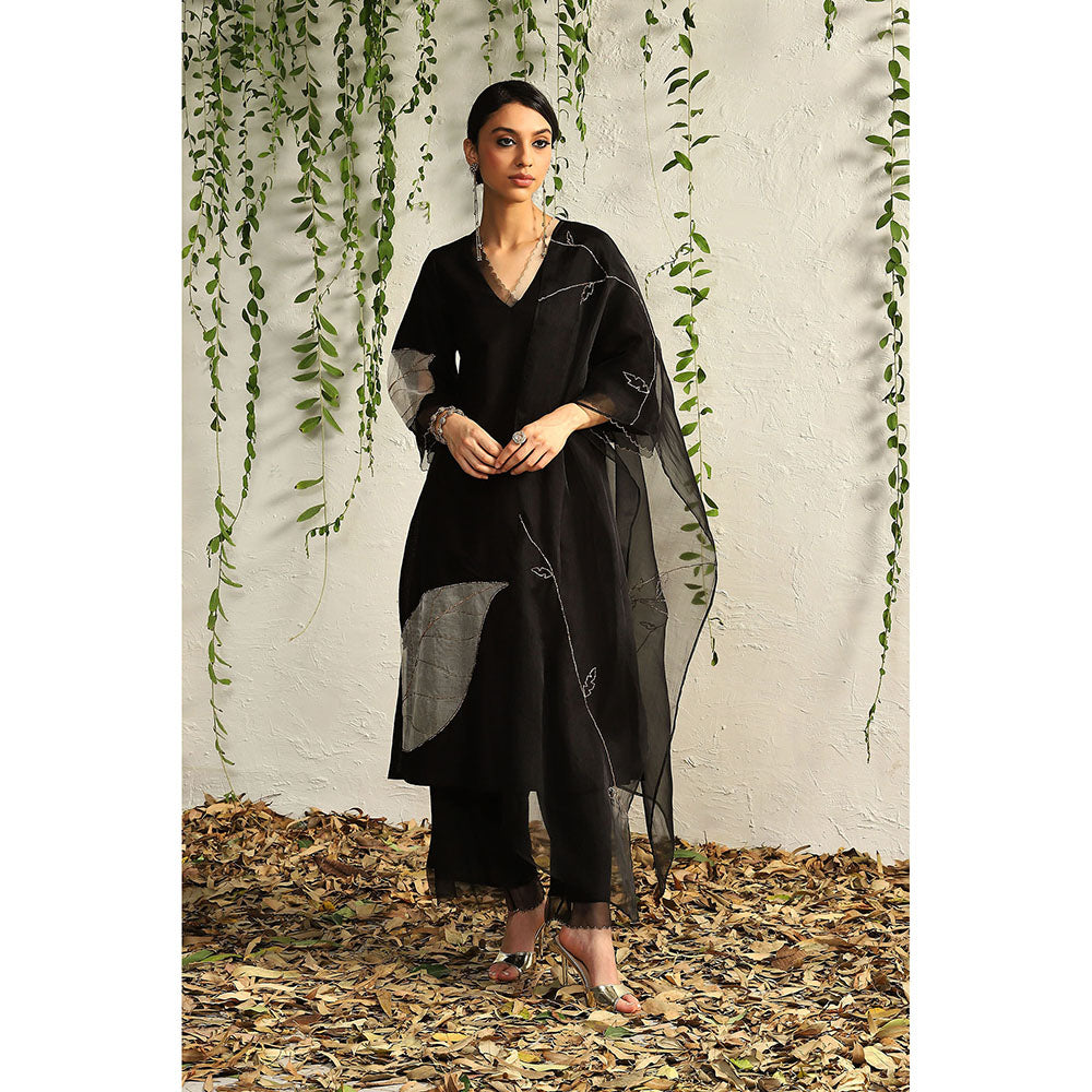 Charkhee Black and White Chanderi Straight Kurta with Pants and Dupatta (Set of 3)