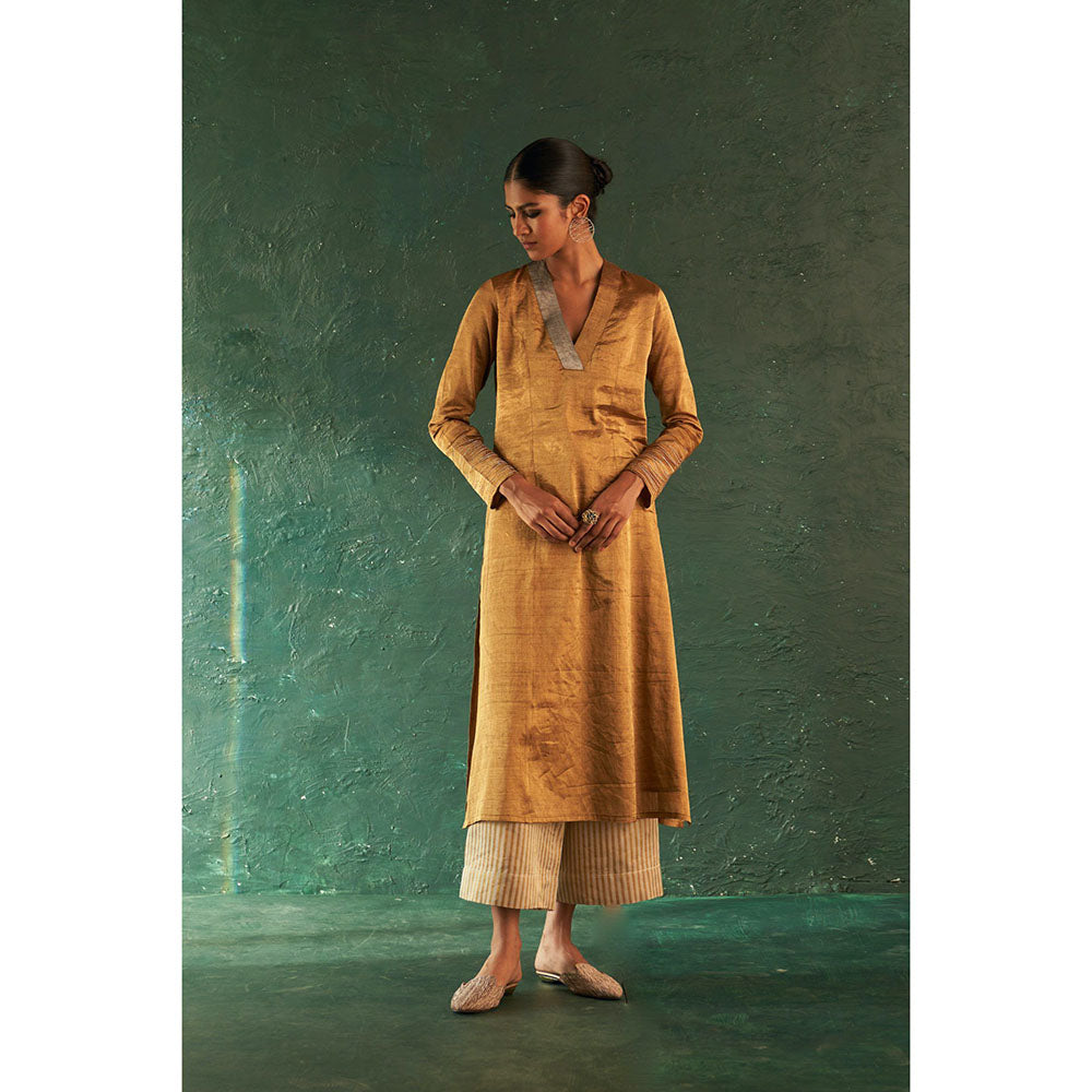 Charkhee Midas Gold Tissue Kurta (Set of 3)