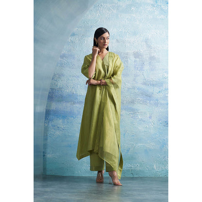 Charkhee Aura Sheen Green Kurta with Pant and Dupatta (Set of 3)