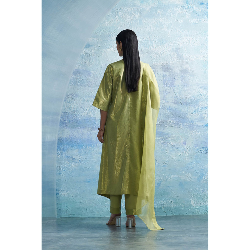 Charkhee Aura Sheen Green Kurta with Pant and Dupatta (Set of 3)