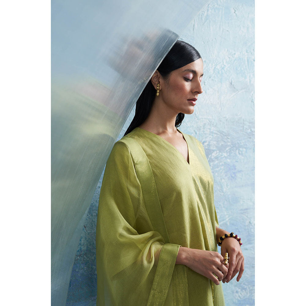 Charkhee Aura Sheen Green Kurta with Pant and Dupatta (Set of 3)