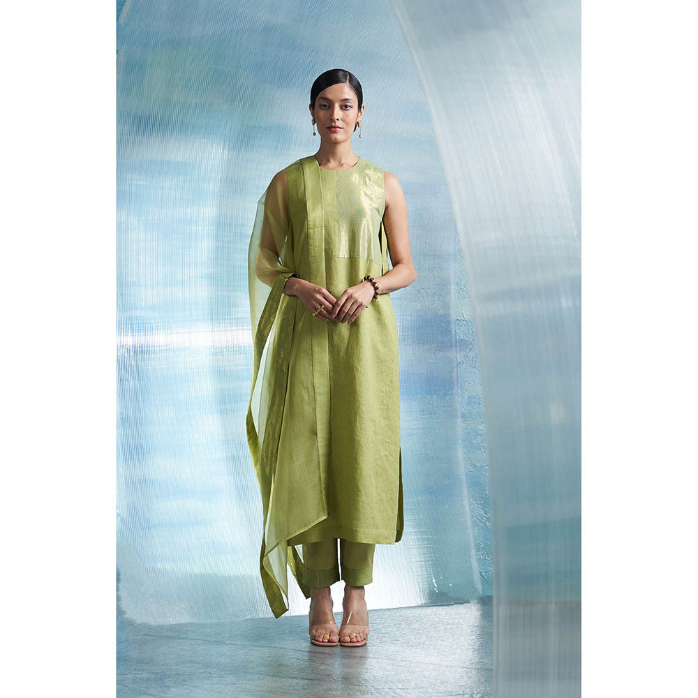 Charkhee Aura Sheen Green Sleeveless Kurta with Pant and Dupatta (Set of 3)