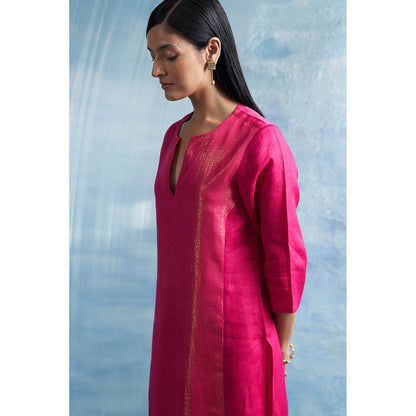 Charkhee Aura Fuchsia Pink Kurta with Palazzo and Dupatta (Set of 3)