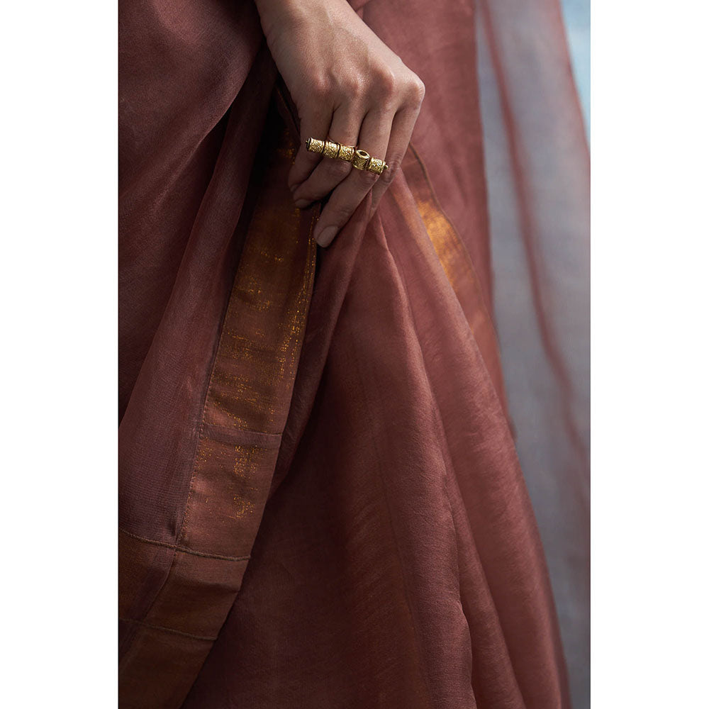 Charkhee Aura Woody Brown Saree With Sleeveless Stitched Blouse