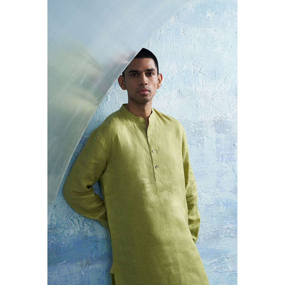Charkhee Aura Sheen Green Straight Kurta with Pant (Set of 2)