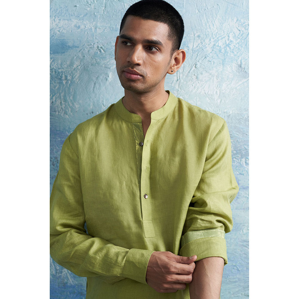 Charkhee Aura Sheen Green Straight Kurta with Pant (Set of 2)