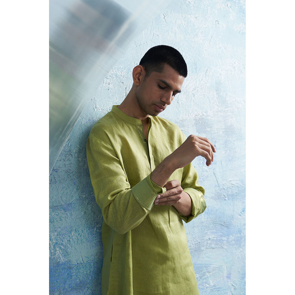 Charkhee Aura Sheen Green Straight Kurta with Pant (Set of 2)