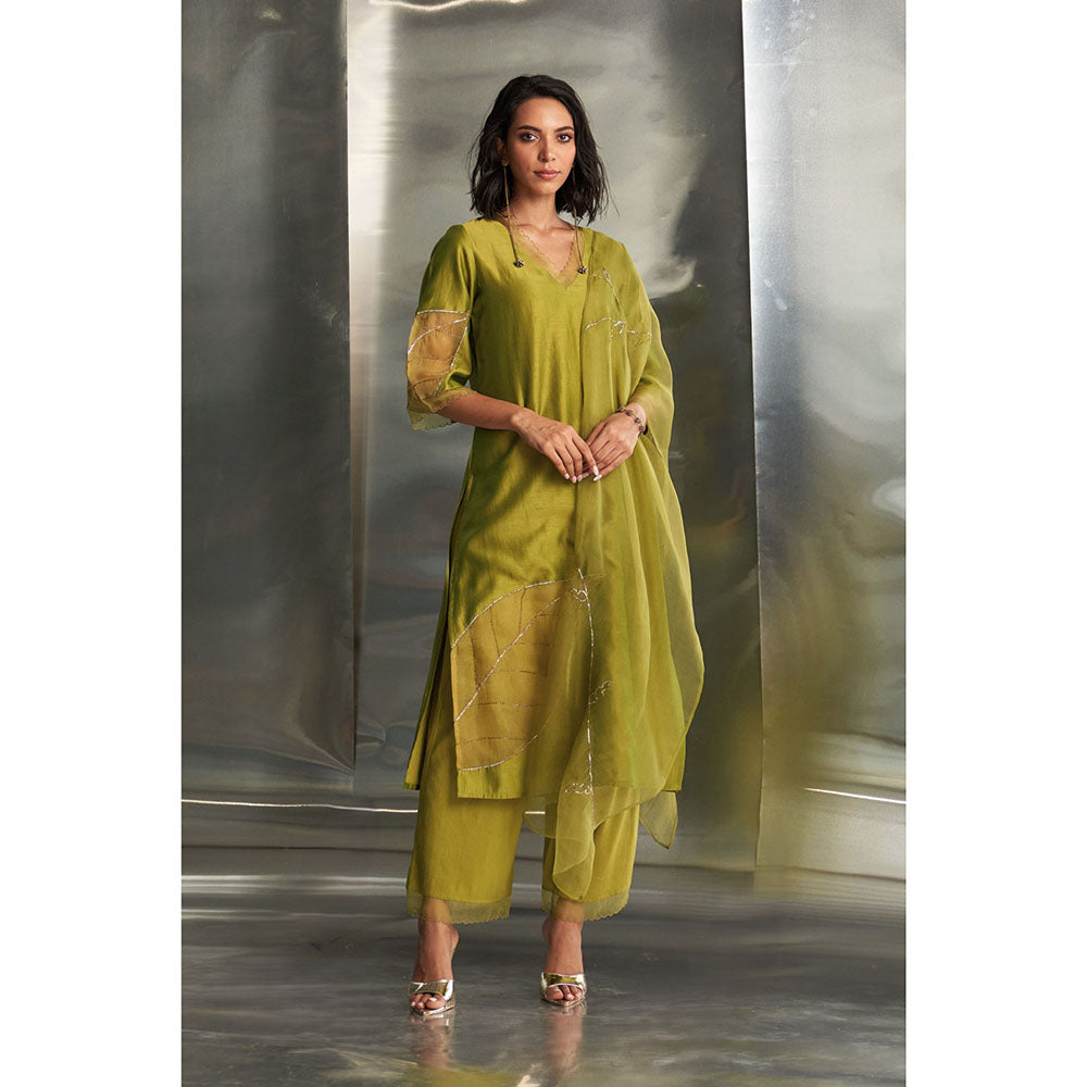 Charkhee Berry Green Chanderi Straight Kurta with Pant & Dupatta (Set of 3)