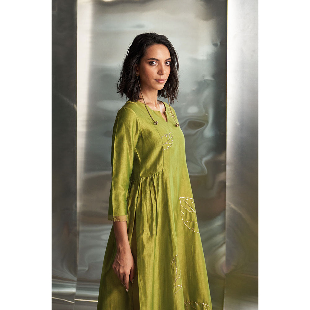 Charkhee Berry Green Side Gathered Kurta with Pant & Dupatta (Set of 3)