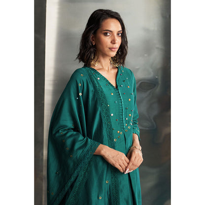 Charkhee Emerald Green Chanderi Pleated Neck Kurta with Pant & Dupatta (Set of 3)