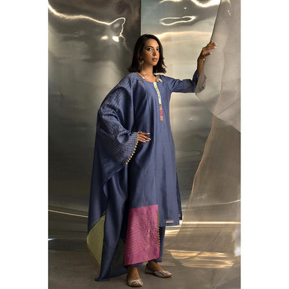 Charkhee Blue Mis'R Embroidered 3/4Th Sleeve Kurta with Pant and Dupatta (Set of 3)