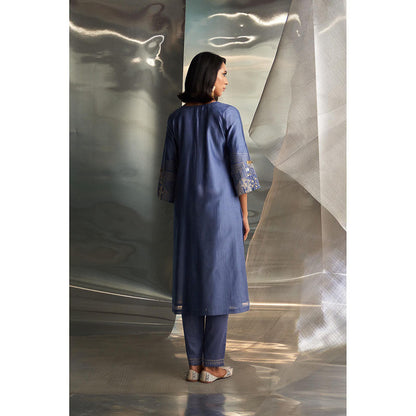 Charkhee Blue Mis'R Embroidered 3/4Th Sleeve Kurta with Pant and Dupatta (Set of 3)