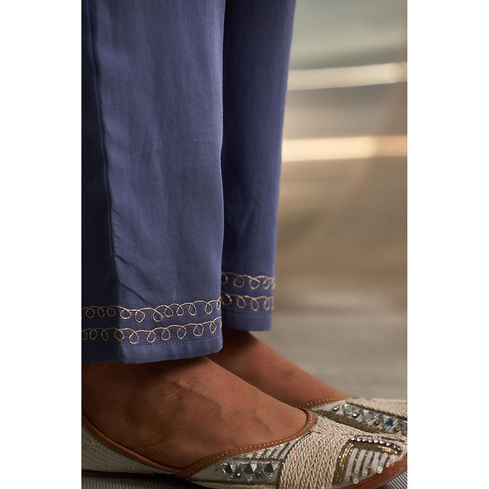 Charkhee Blue Mis'R Embroidered 3/4Th Sleeve Kurta with Pant and Dupatta (Set of 3)