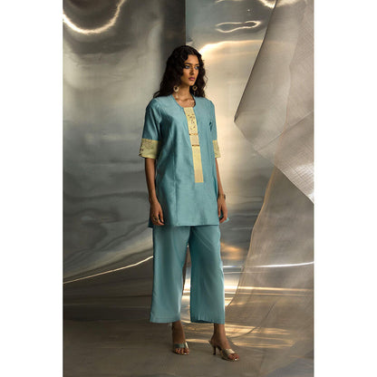 Charkhee Blue Mis'R Embroidered Short Kurti with Pant and Dupatta (Set of 3)